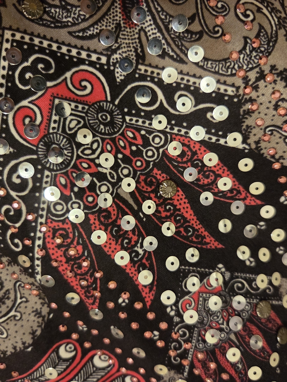 Embellished Scoop-Neck Tee in Pink And Black - Picture 3 of 3